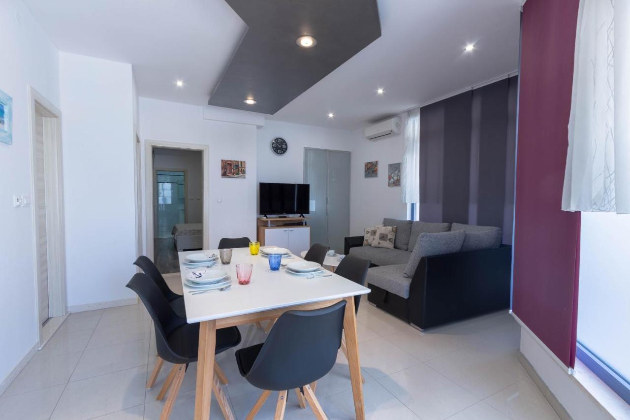 פודסטראנה Apartman Dora מראה חיצוני תמונה