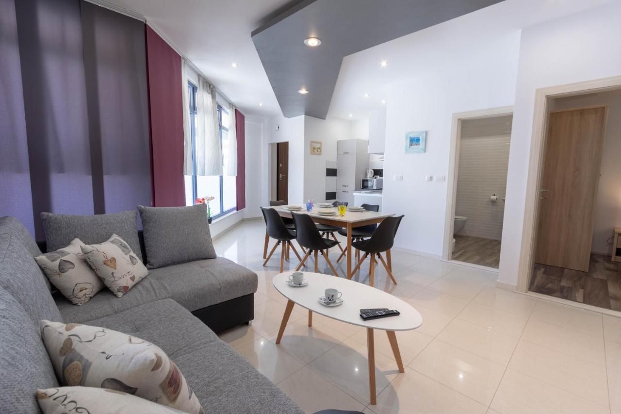 פודסטראנה Apartman Dora מראה חיצוני תמונה